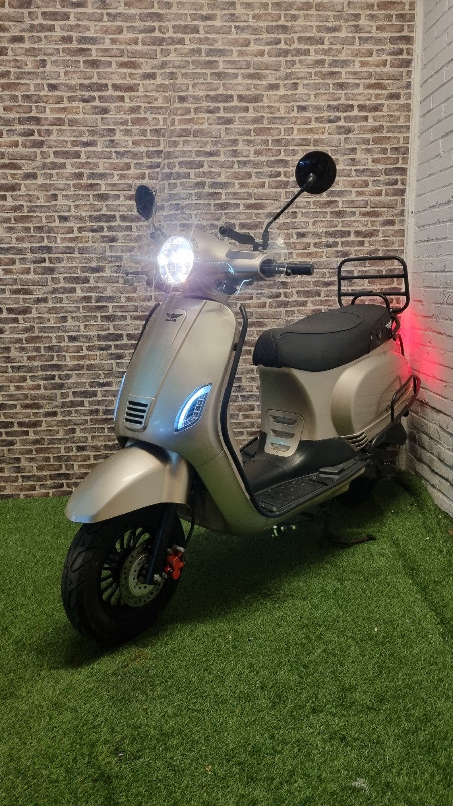 Zeer nette La Souris Sourini snorscooter 2021!, Gebruikt, Overige modellen, Ophalen of Verzenden, Benzine