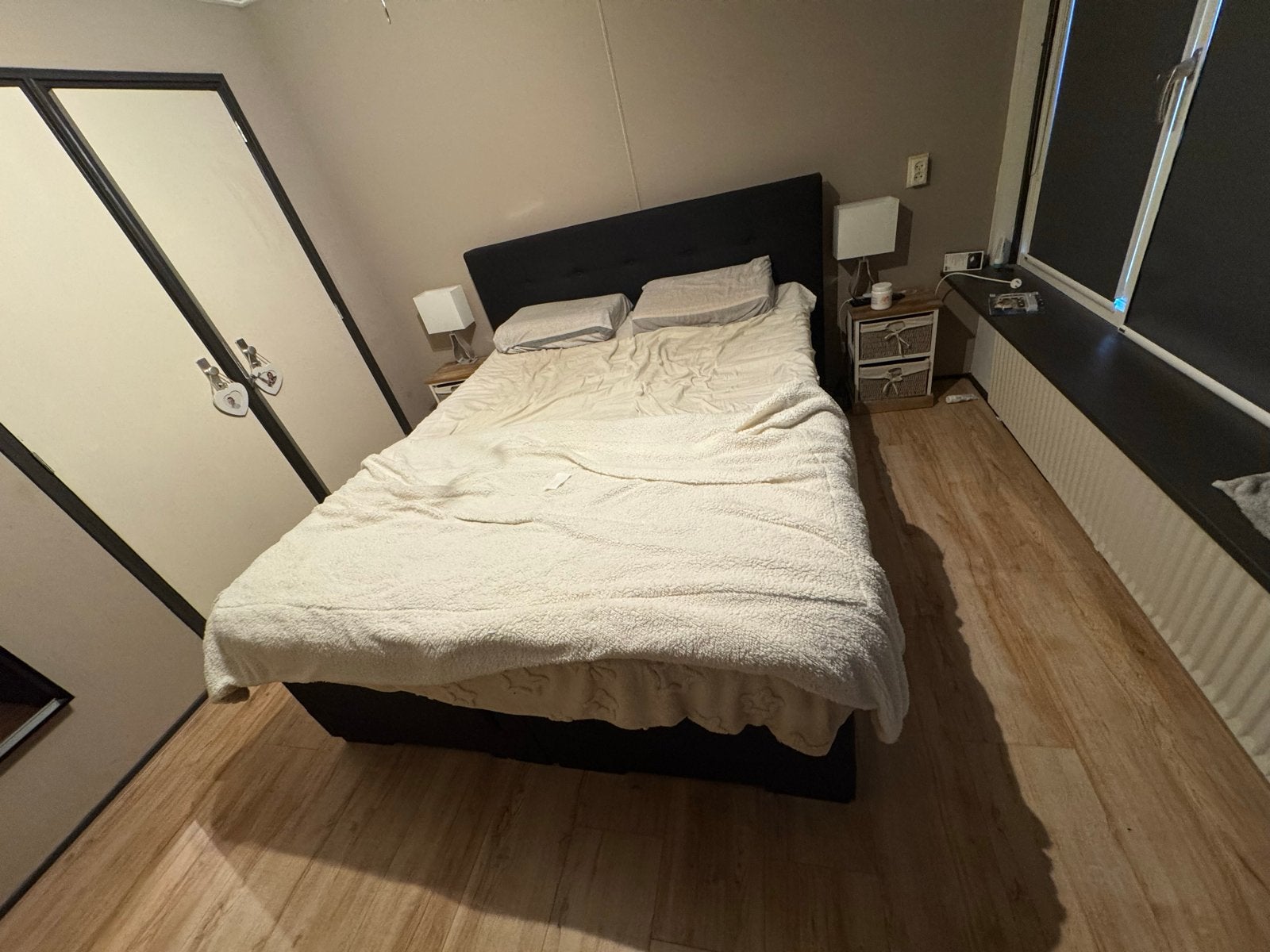 Tweepersoonsbed 160 cm bij 200  cm verstelbaar, Huis en Inrichting, Slaapkamer | Bedden, Ophalen, Gebruikt, Zwart, Tweepersoons