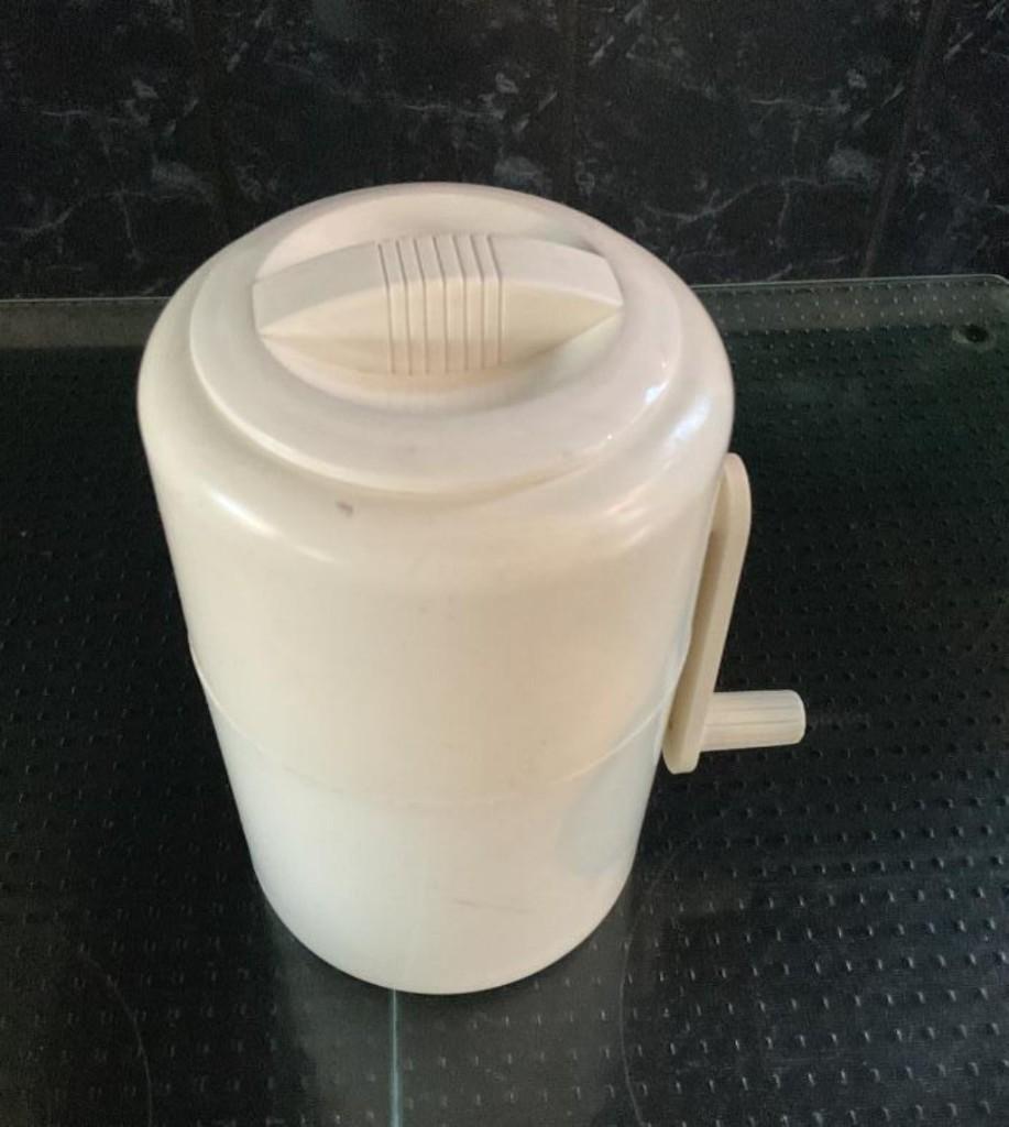 Pedrini ijscrusher vintage!, Gebruikt, Overige typen, Ophalen of Verzenden, Glas