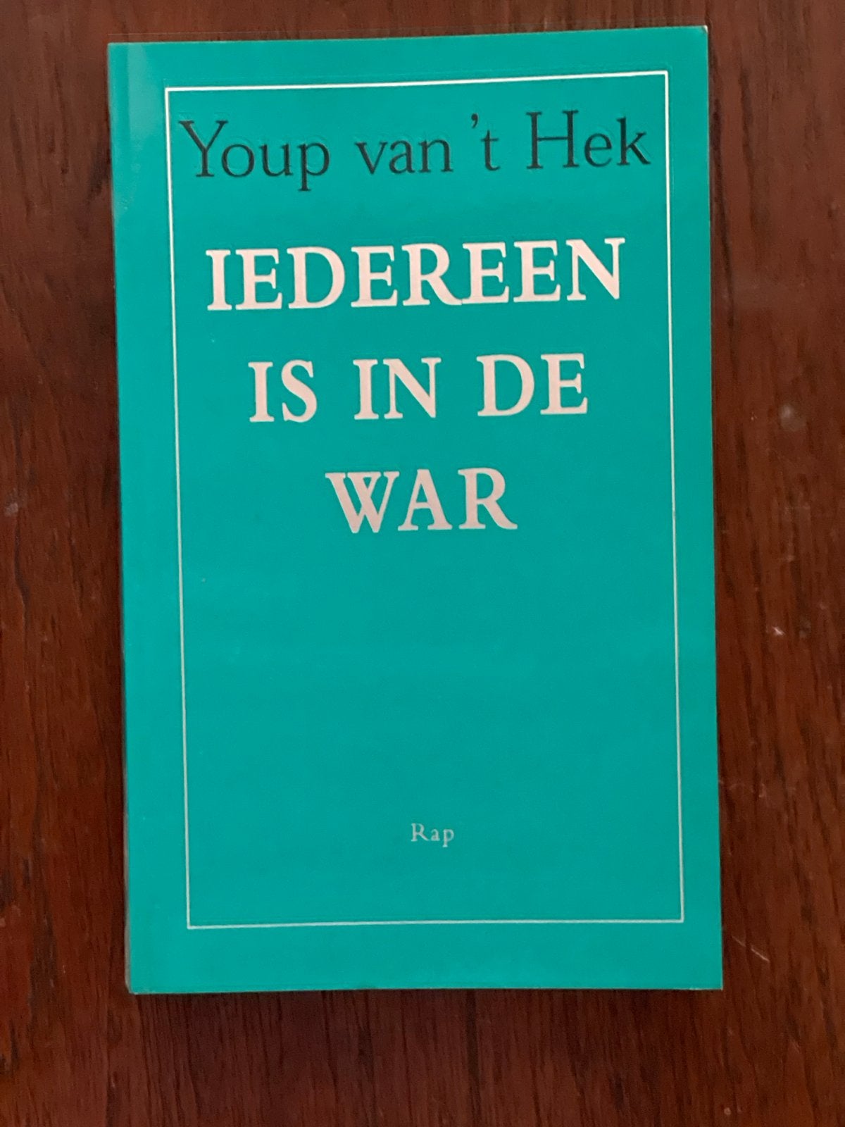 Youp van 't Hek - Iedereen is in de war, Boeken, Humor, Verzenden, Zo goed als nieuw, Anekdotes en Observaties