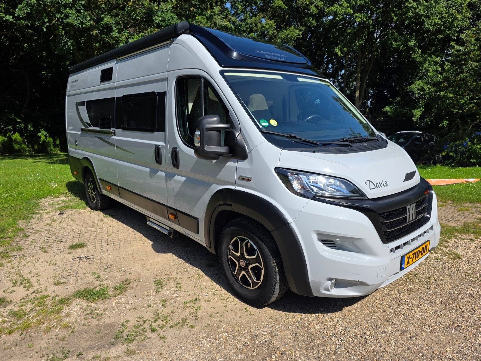 Caravans And Camping Karman