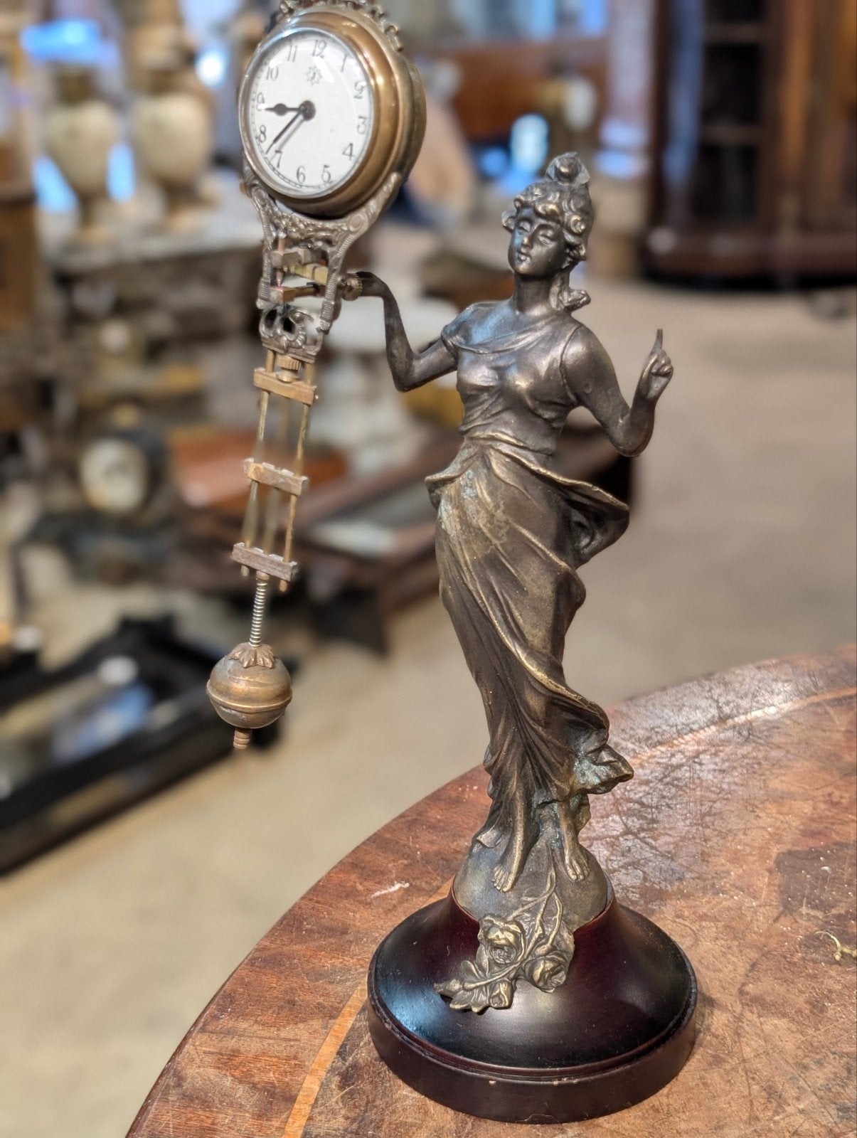 Bronzen klokje mysterieuze klokje loopt €95., Ophalen