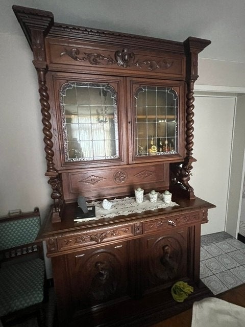 Antieke eetkamer, Ophalen