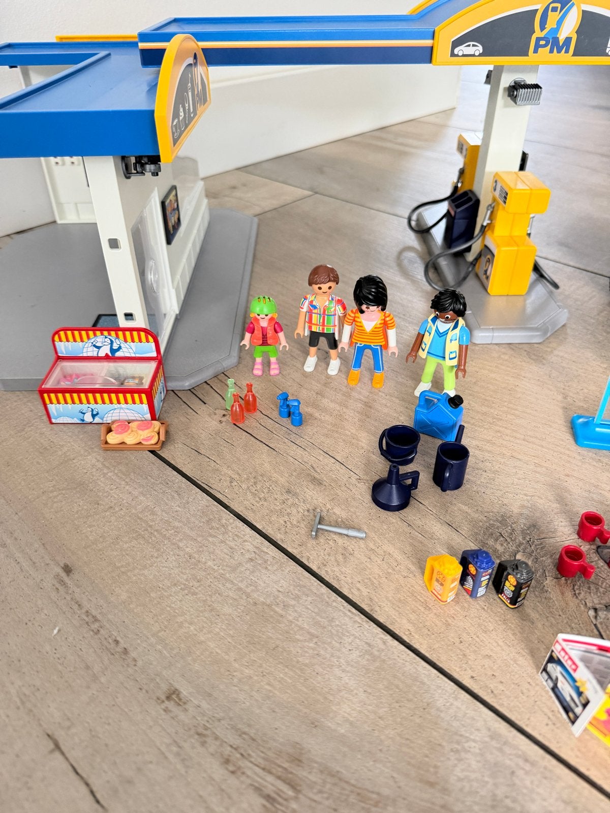 Playmobil City Life 70201 Tankstation met Jeep, Kinderen en Baby's, Gebruikt, Gebouw, Complete set, Ophalen of Verzenden