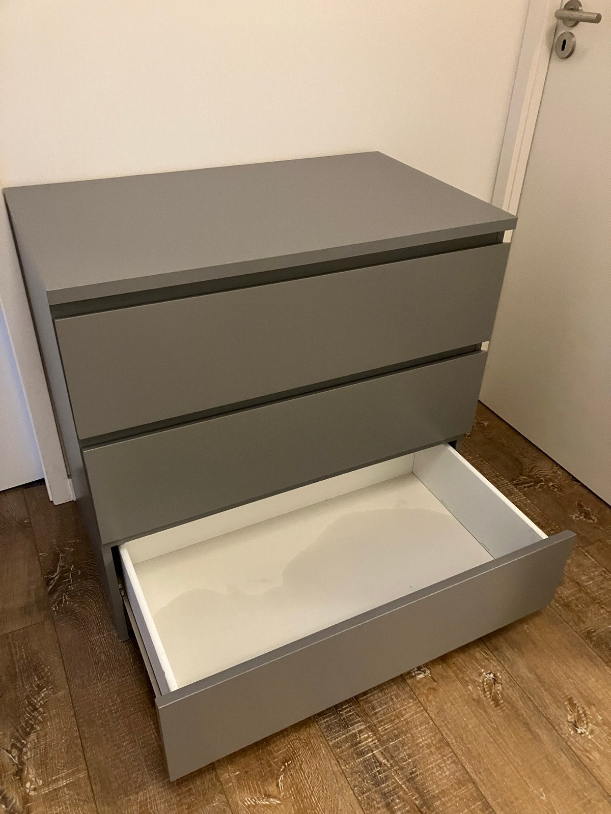 IKEA MALM ladekast - Grijs - 3 lades, Huis en Inrichting, Ophalen, 50 tot 100 cm, Zo goed als nieuw, 3 of 4 laden