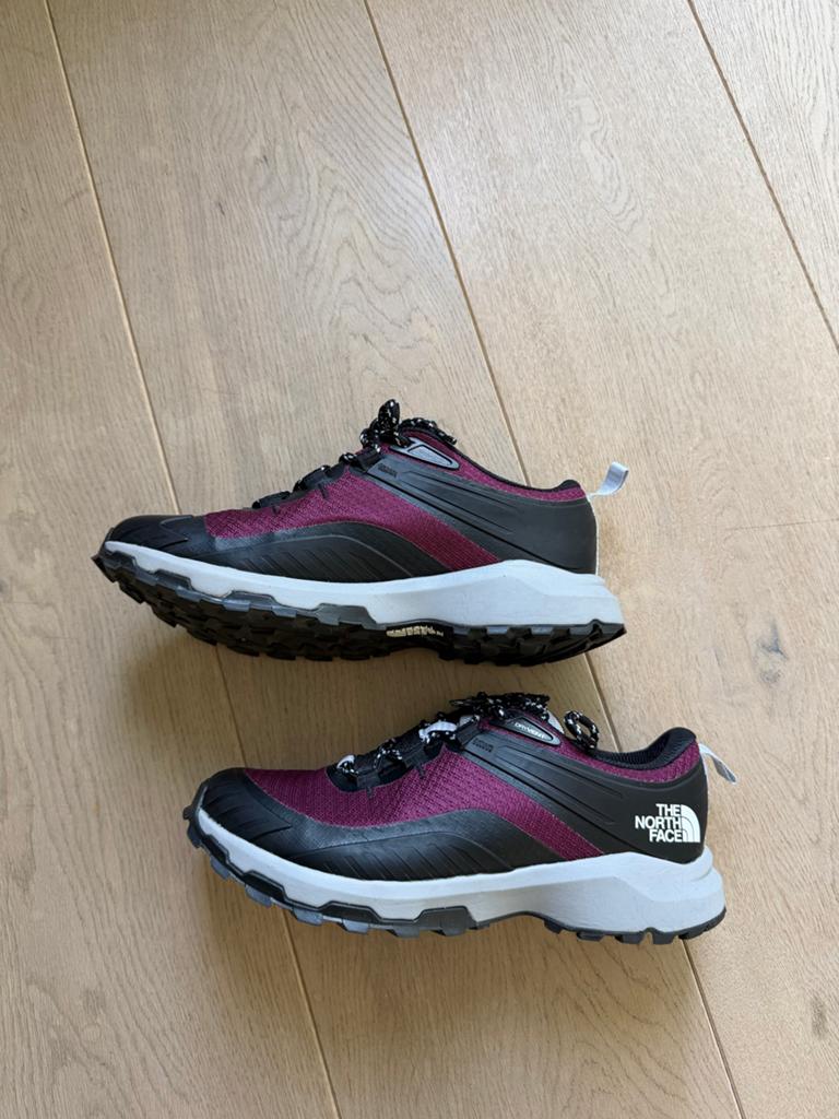 The North Face Sneakers - Zo goed als nieuw, Ophalen of Verzenden, Zo goed als nieuw, Overige kleuren, Sneakers of Gympen