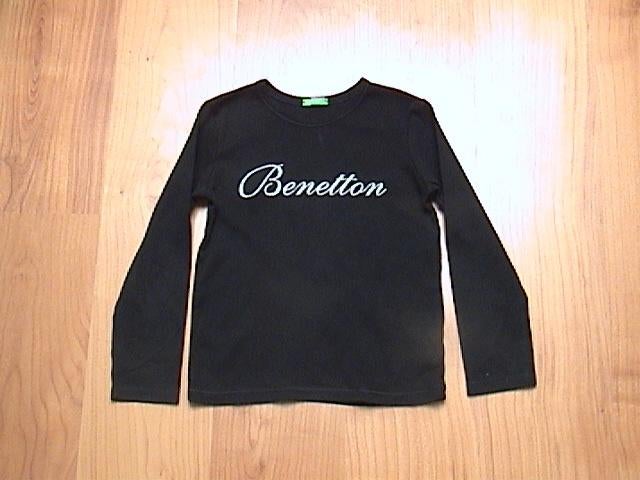 United colors of Benetton - zwart shirt + zilveren opdruk, Meisje, Ophalen of Verzenden, Zo goed als nieuw, Shirt of Longsleeve