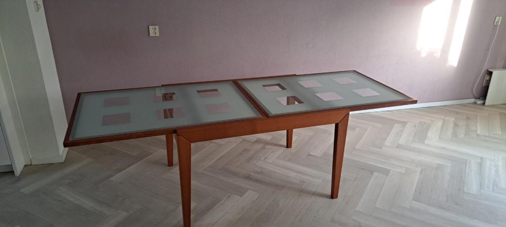 Uitschuifbare tafel. Ophalen meerdere locaties NL, Huis en Inrichting, Tafels | Eettafels, Ophalen, 200 cm of meer, 50 tot 100 cm