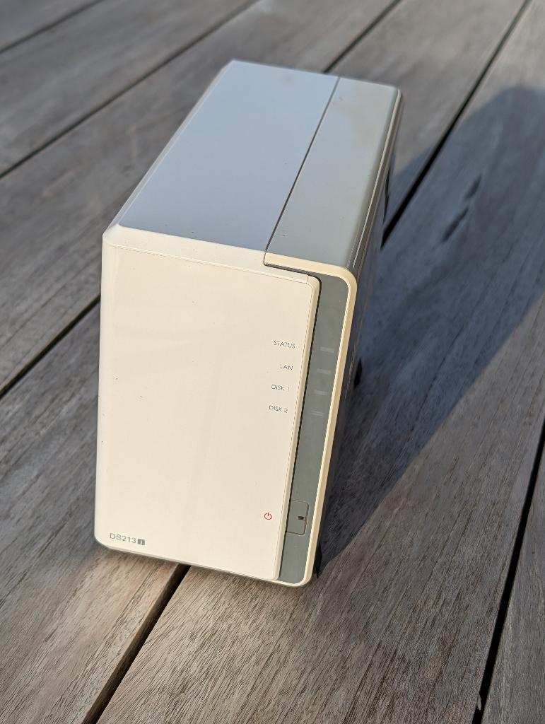 Synology DS213j, Ophalen of Verzenden, Gebruikt