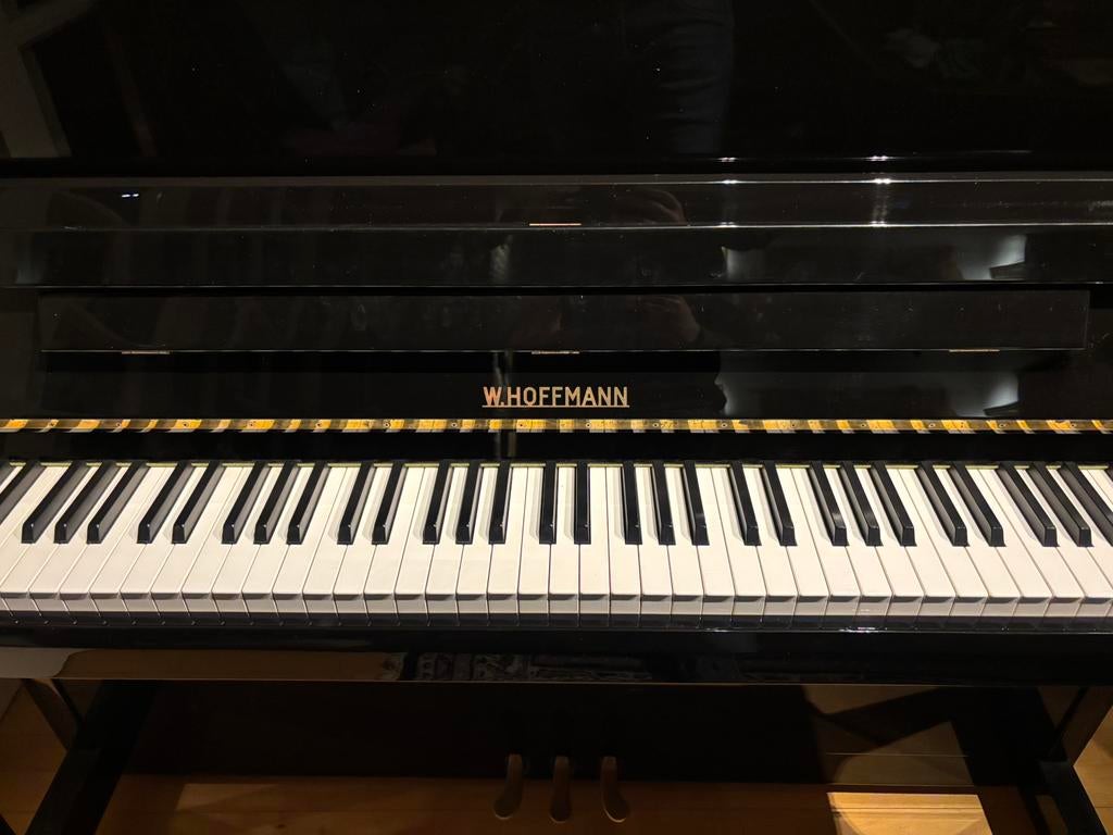 W. Hoffmann Trend 115 piano zwart, Ophalen, Zwart, Piano, Hoogglans