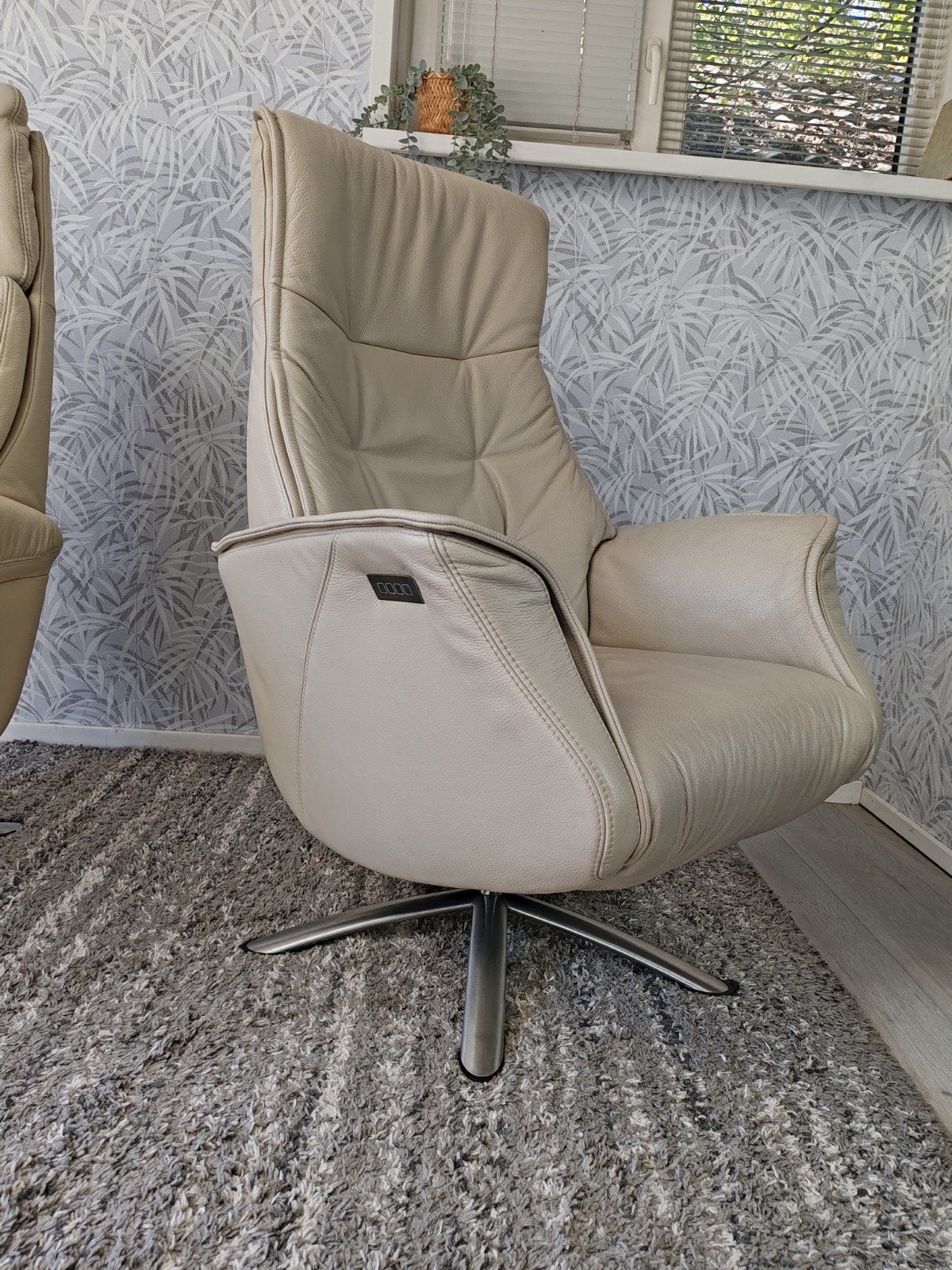 De Toekomst Twice elektrische relax fauteuil op accu, Gebruikt, 75 tot 100 cm, Ophalen of Verzenden, Onbekend