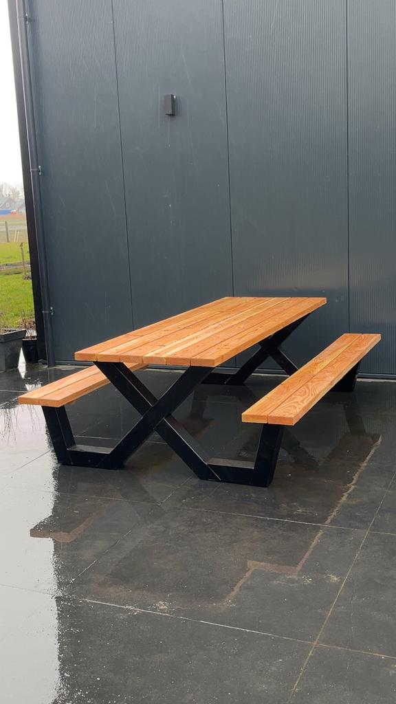 Degelijke picknicktafel 250x180cm met stalen poten, Tuin en Terras, Picknicktafels, Ophalen of Verzenden, Nieuw, Rechthoekig, Hout