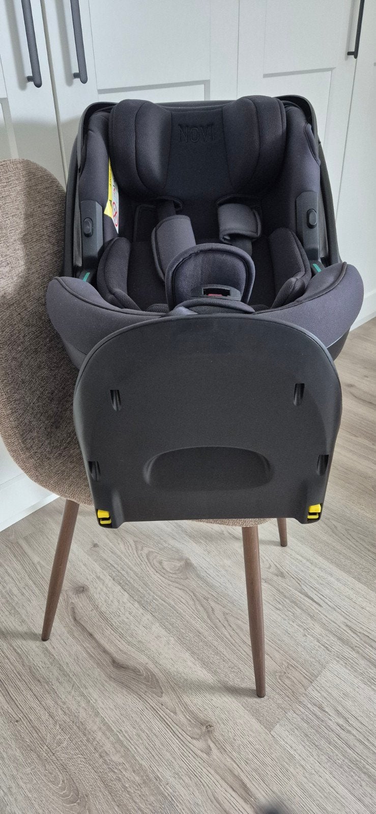 Novi Baby Jacky Pro autostoel + 360 base - z.g.a.n., Kinderen en Baby's, Autostoeltjes, Ophalen of Verzenden
