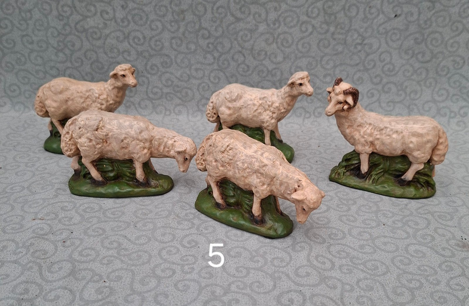 Set van 5 schapen beeldjes voor kerststal, Ophalen of Verzenden, Gebruikt