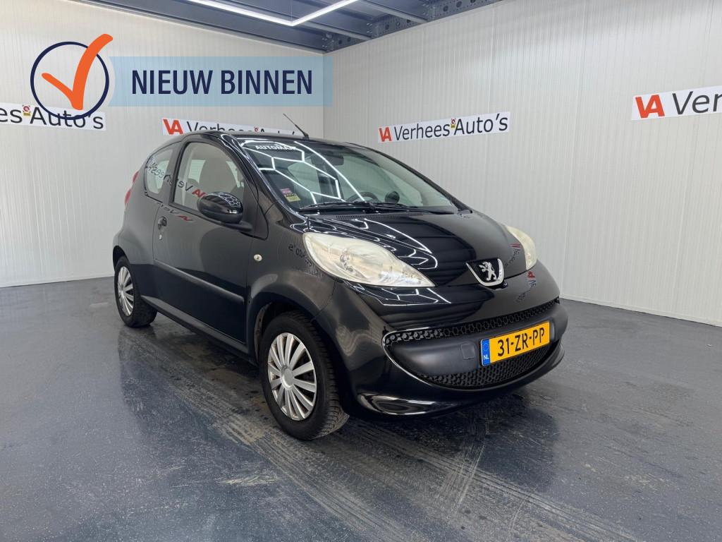 Peugeot 107 1.0-12V XS (bj 2008, automaat), Auto's, Peugeot, Automaat, Stof, Gebruikt, Zwart