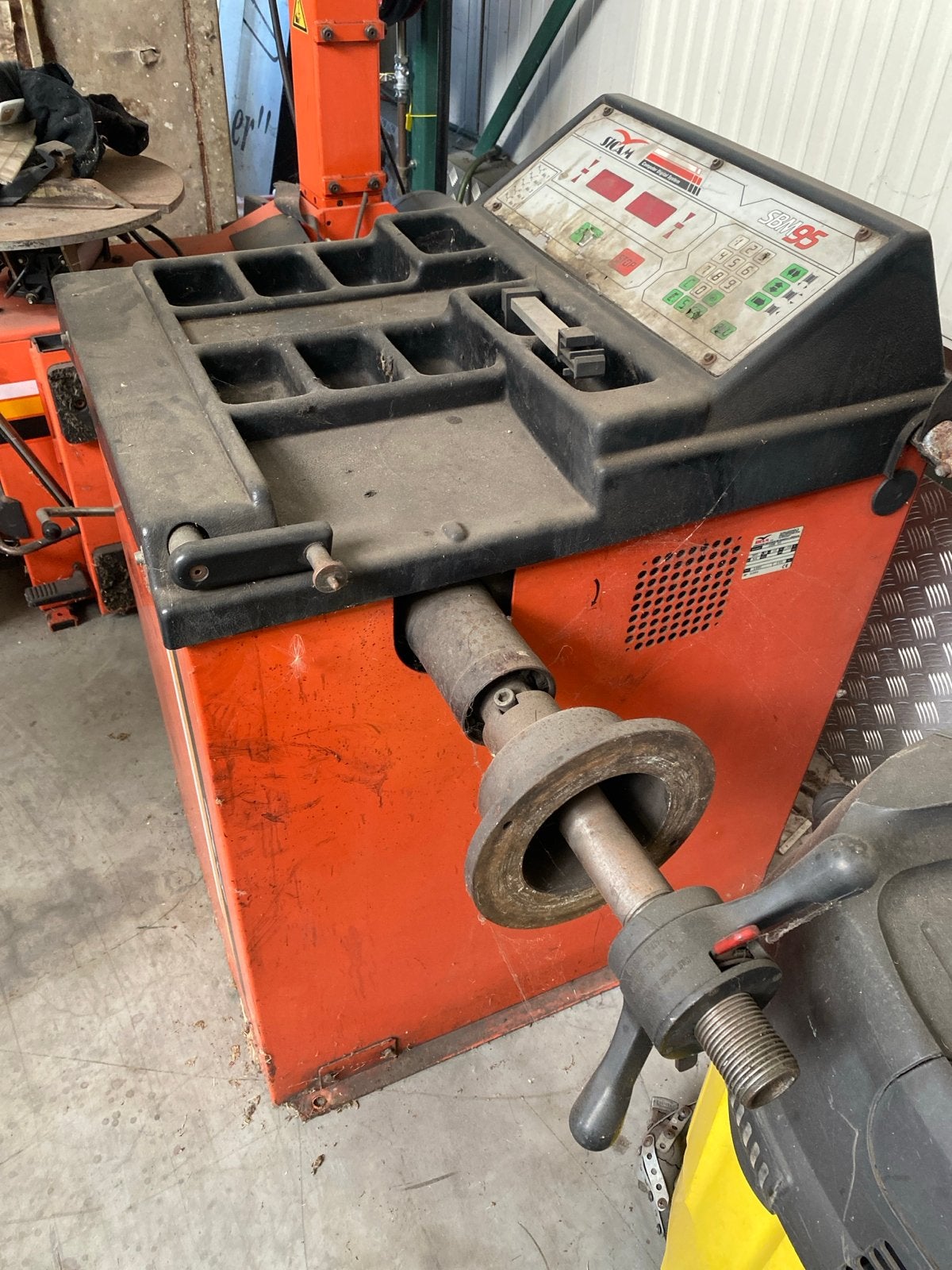 Sicam SBM 95 Bandenbalanceermachine, Auto diversen, Ophalen, Gebruikt