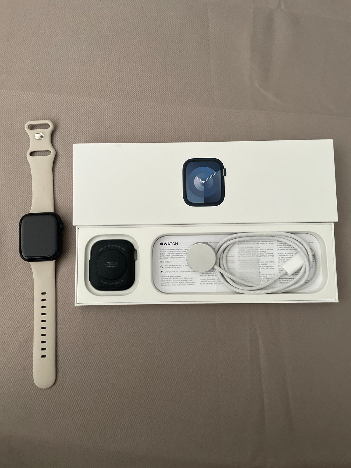 Apple Watch Series 9 45mm Midnight GPS - Zo goed als nieuw, Sieraden, Tassen en Uiterlijk, Smartwatches, Hartslag, Zwart, IOS