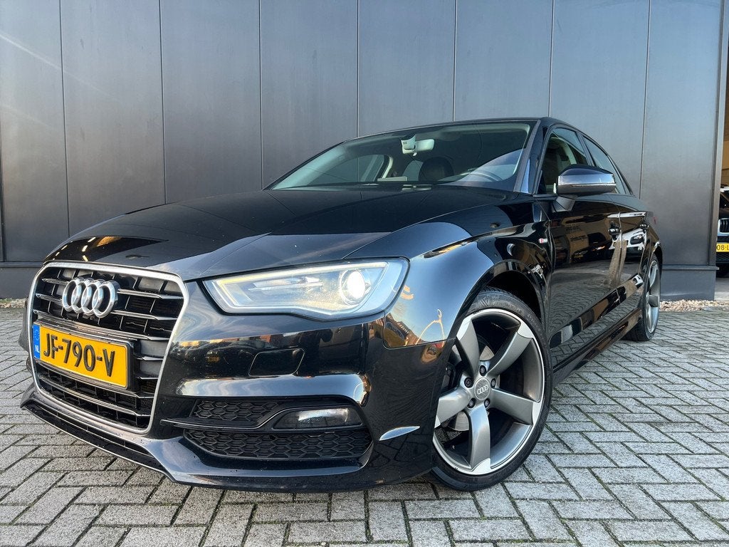Audi A3 Limousine 1.4 TFSI '16 Automaat/18'RotorLmv/Navi/NL, Auto's, Audi, Gebruikt, 4 cilinders, 150 pk, Zwart