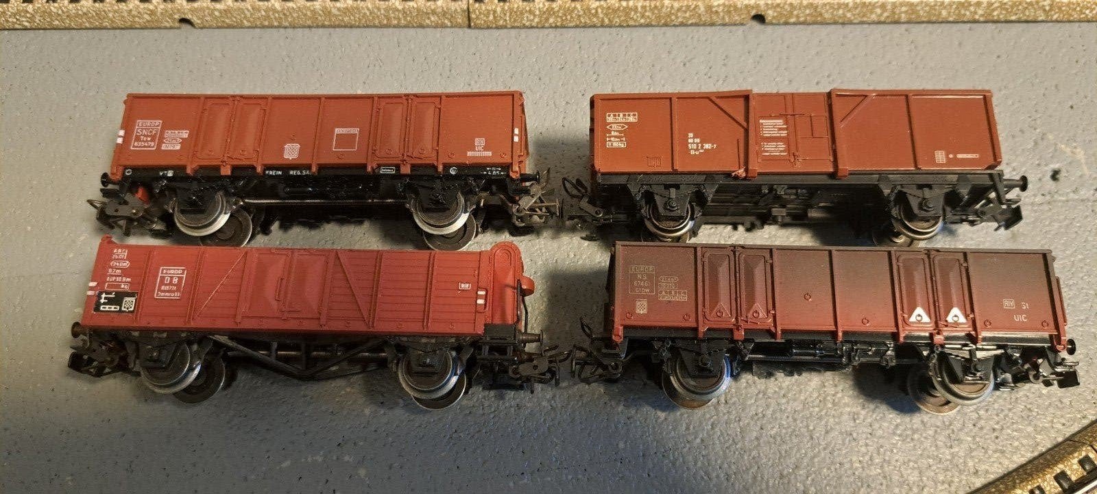 4 Marklin goederenwagens, Hobby en Vrije tijd, Modeltreinen | H0, Wisselstroom, Wagon, Ophalen of Verzenden, Zo goed als nieuw