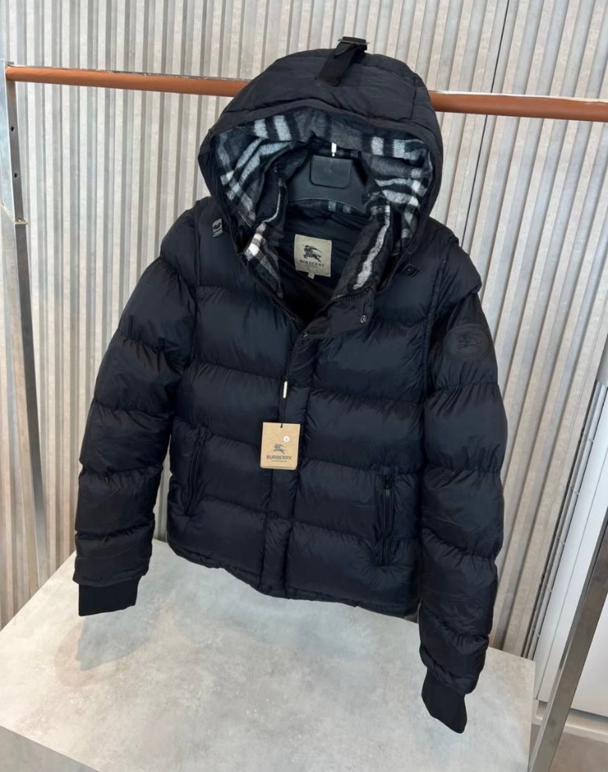 Winterjassen (Unisex) - Burberry, Ophalen of Verzenden, Nieuw, Overige maten, Zwart