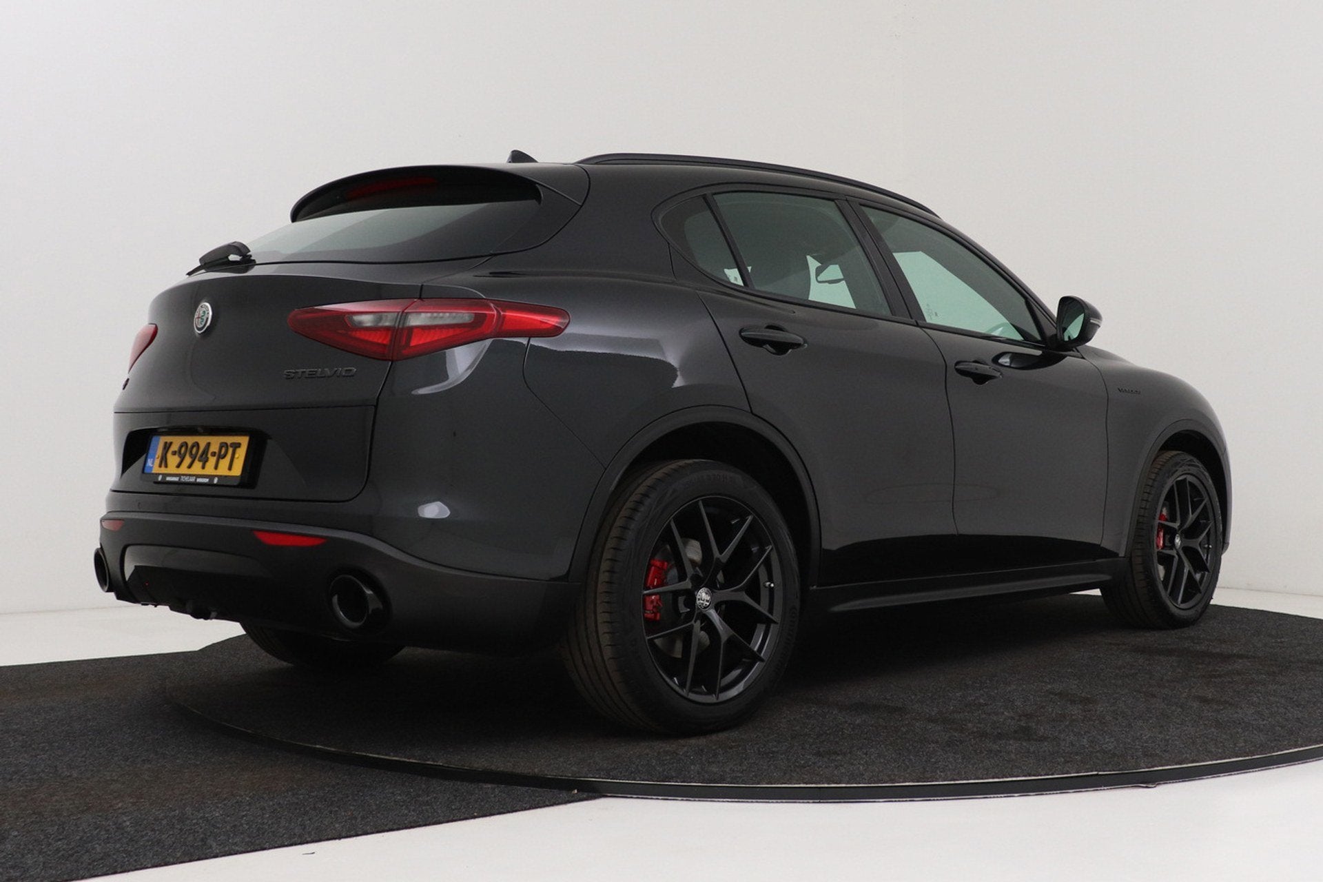 Alfa Romeo Stelvio 2.0 T AWD Super Veloce | Squadra Tuning |, Auto's, Automaat, Euro 6, 2000 kg, Leder en Stof