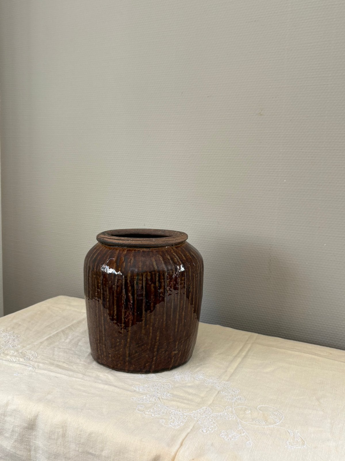 Antiek bruin ceramic rijst vaas Chinese |, Ophalen of Verzenden