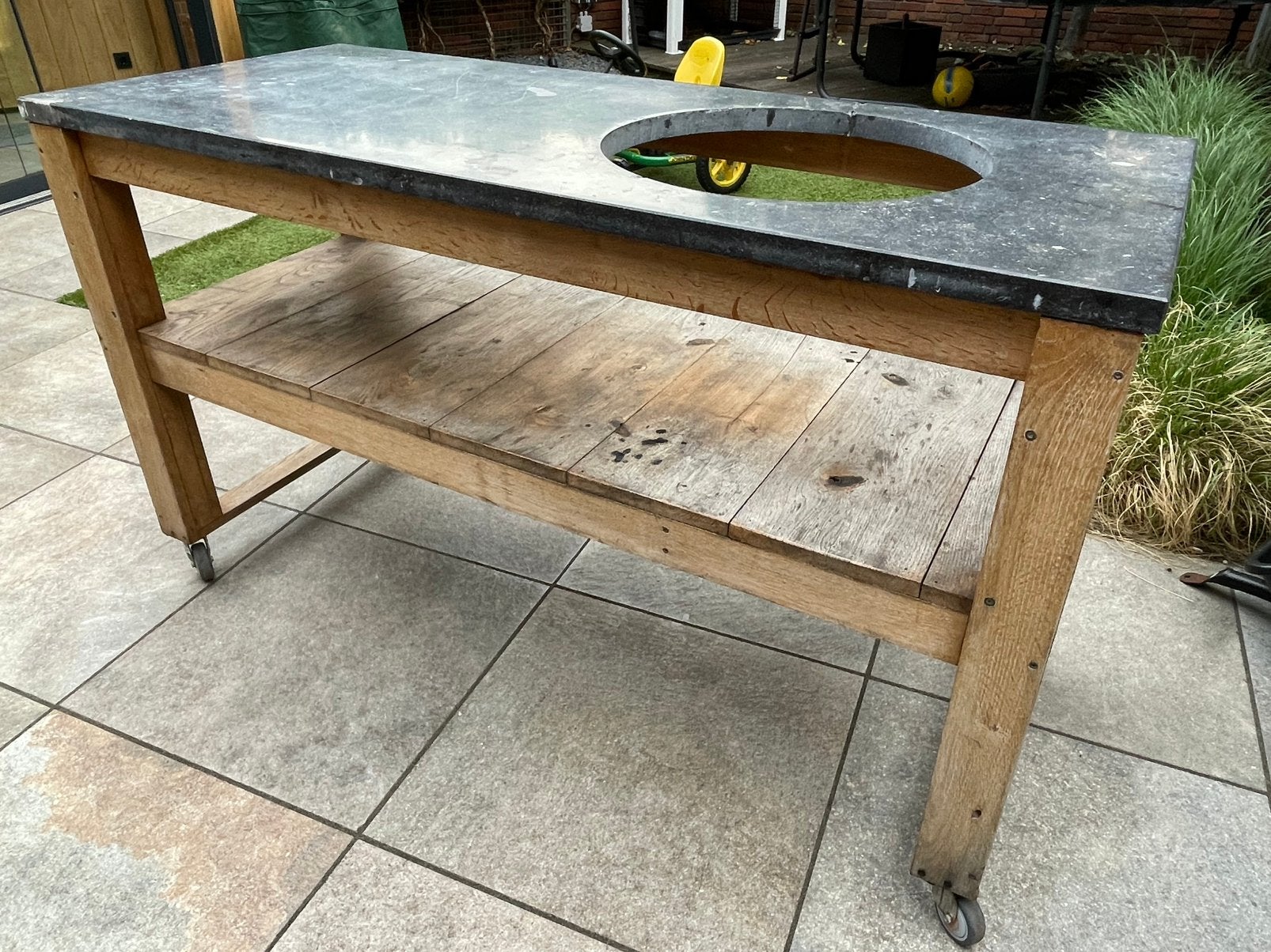 BBQ tafel voor BGE medium, Ophalen, Gebruikt, Houtskool, Vrijstaand