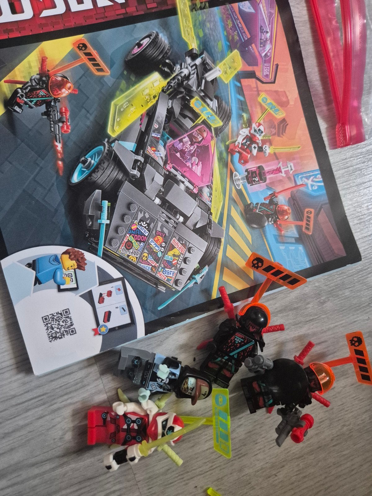 Lego Ninjago 71710 - Ninja Tuner Car compleet met boekje, Compleet, Gebruikt, Lego, Ophalen of Verzenden