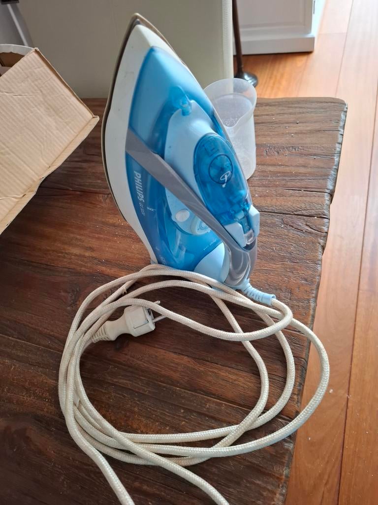Stoomstrijkijzer (Philips), Ophalen, Zo goed als nieuw, Strijkijzer met snoer