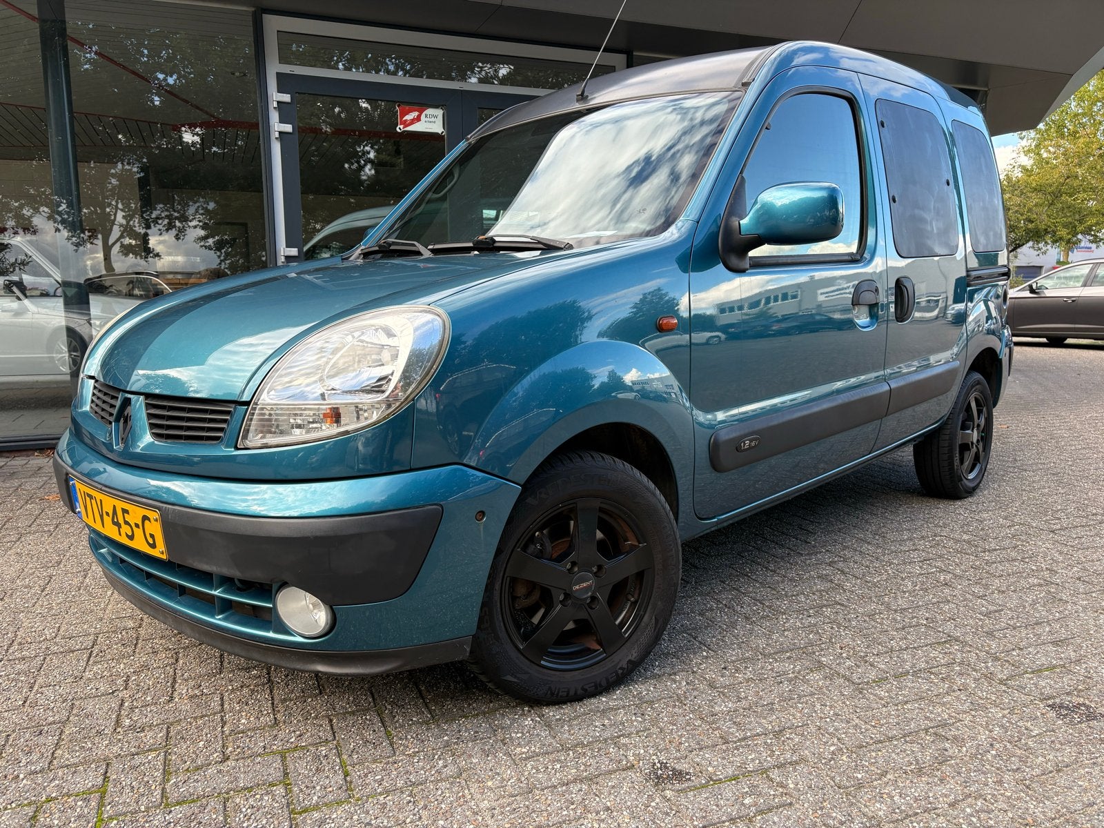 Renault Kangoo 1.2 16V | AC | Trekhaak | NWE APK |, Auto's, Voorwielaandrijving, Stof, 74 pk, 1147 kg