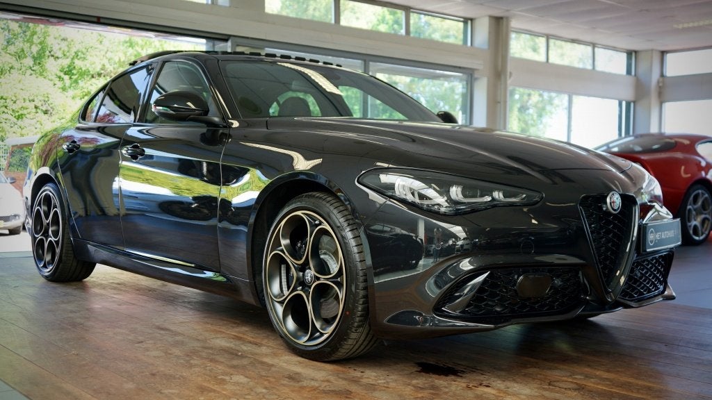 Alfa Romeo Giulia 2.0 T GME AWD Veloce Intensa | 280 pk | Ha, Auto's, Alfa Romeo, Automaat, 745 kg, Euro 6, Zwart