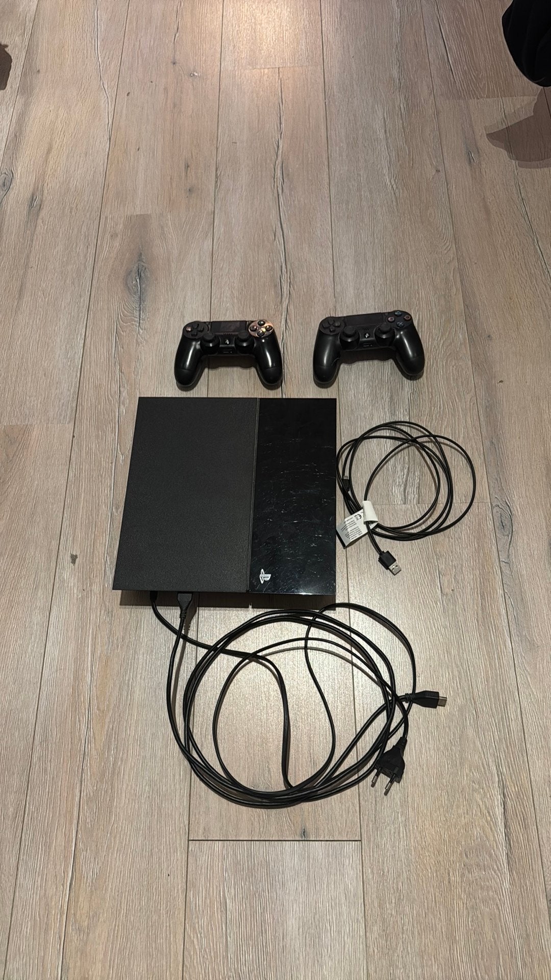 Playstation 4 - 2 controllers - 9 games - complete pakket, Ophalen of Verzenden, Gebruikt, Met 2 controllers, Original