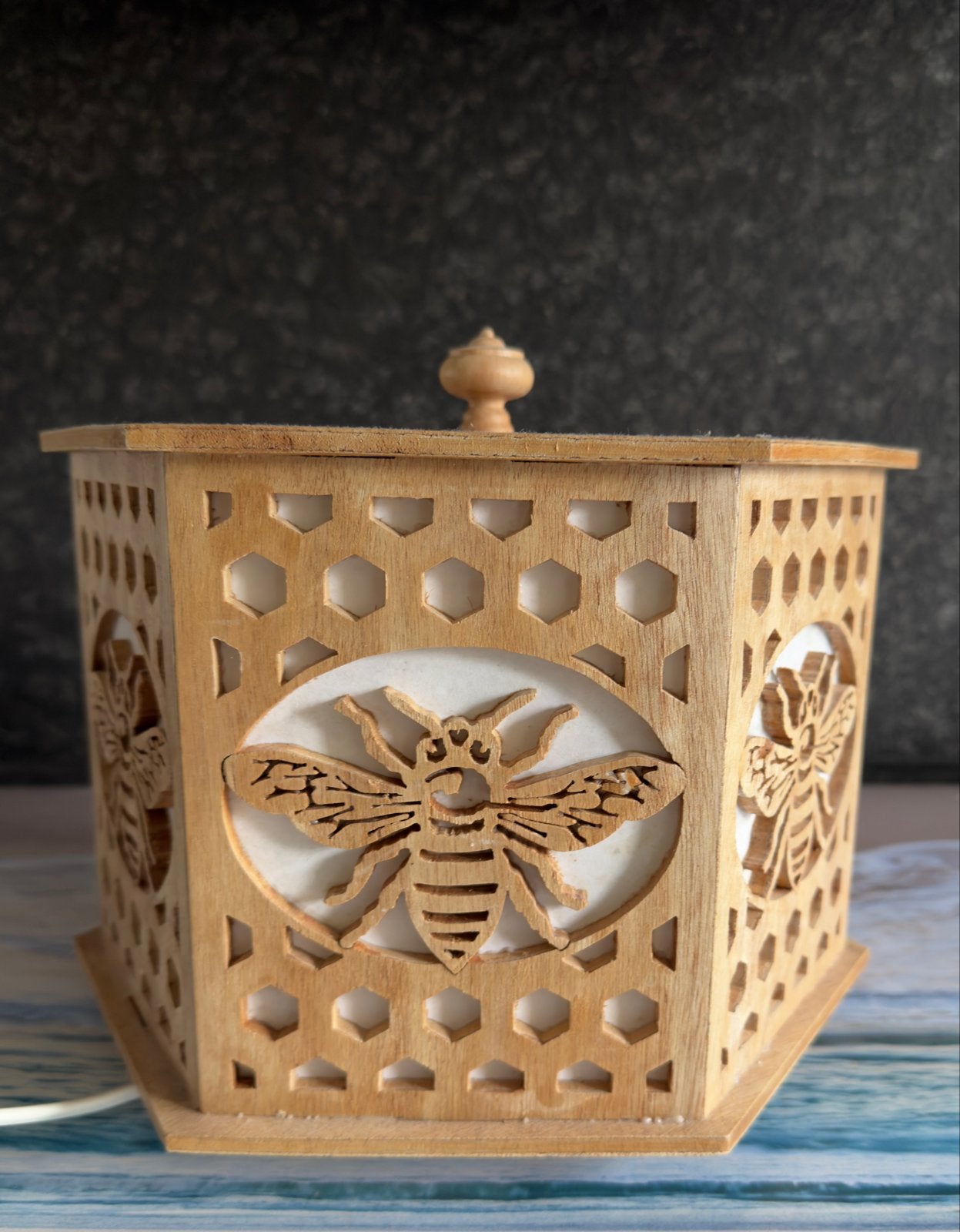Houten Bijenkorf Lamp - Uniek Imker Cadeau, 20 cm hoog, Ophalen of Verzenden, Nieuw