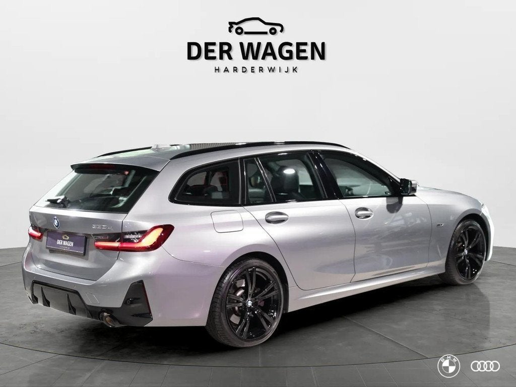 BMW 330E M SPORT / SKYSCRAPER / AMBIENTE / CARPLAY / 19", Auto's, BMW, 1998 cc, Achterwielaandrijving, 4 cilinders, Met garantie (alle)