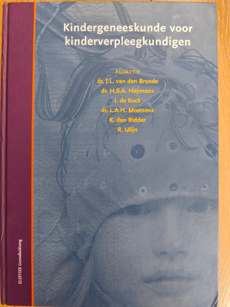 Kindergeneeskunde voor kinderverpleegkundigen, Ophalen, Zo goed als nieuw, Sociale wetenschap