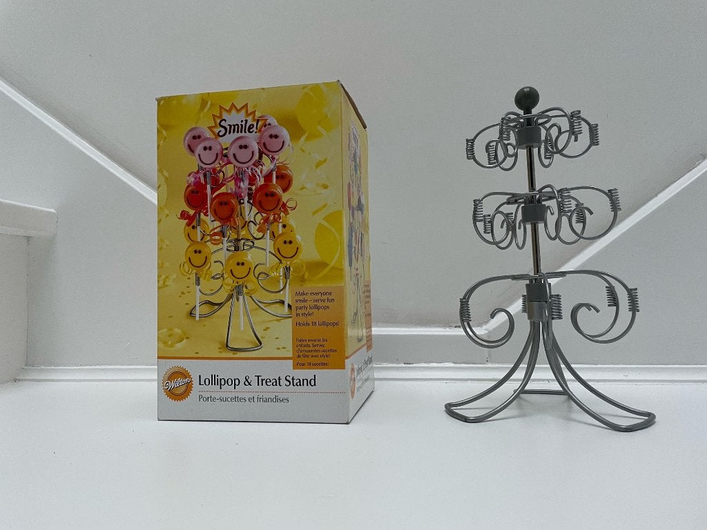 Leuke spulletjes om lollypops te maken!, Hobby en Vrije tijd, Taarten en Cupcakes maken, Zo goed als nieuw, Bakvorm, Cupcakes