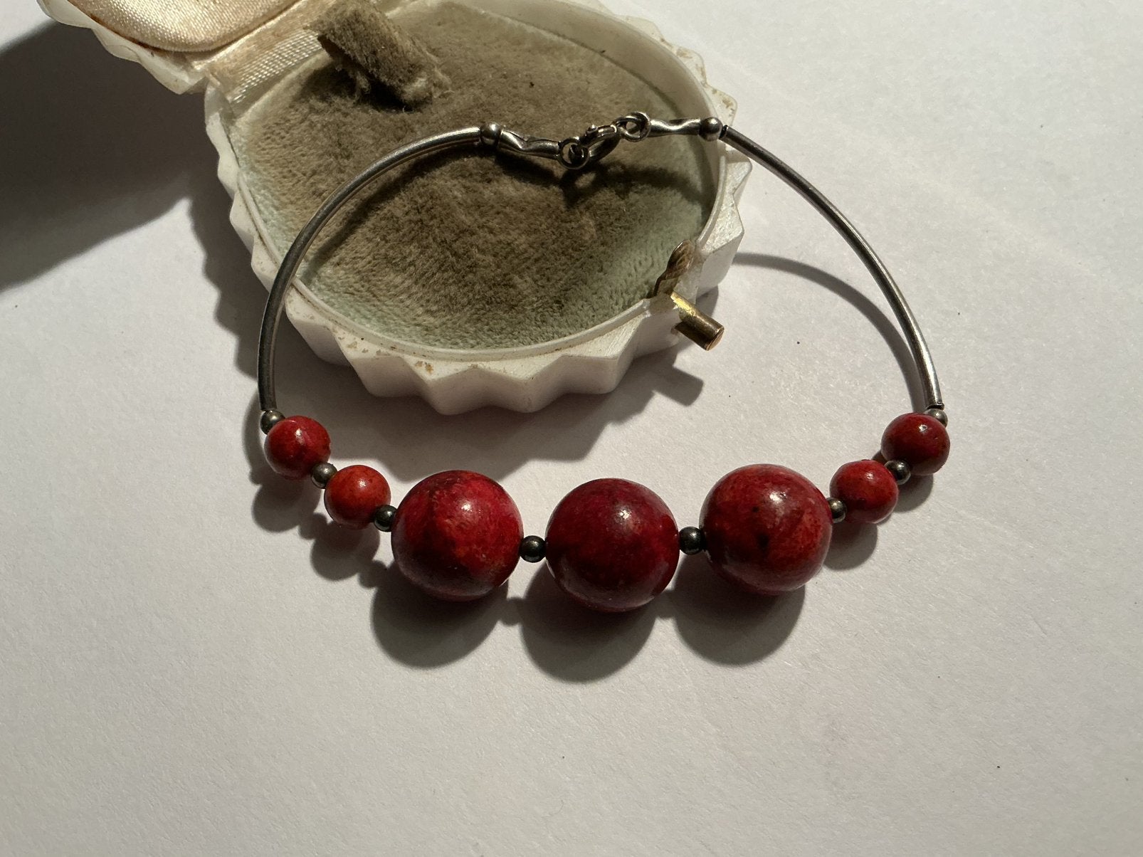 PRACHTIGE ZILVEREN ARMBAND MET KORAAL, Sieraden, Tassen en Uiterlijk, Verzenden, Zilver, Armband, Met edelsteen