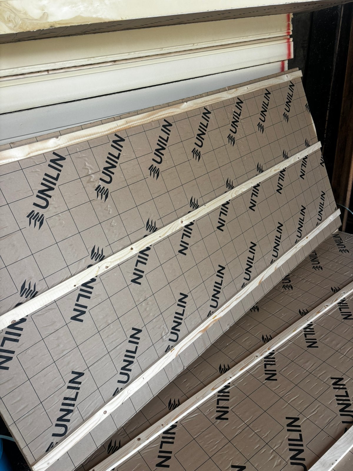 PIR isolatie dakplaten Unilin system Roof Reno rc5.5 18x, Doe-het-zelf en Verbouw, Platen en Panelen, Ophalen, Zo goed als nieuw