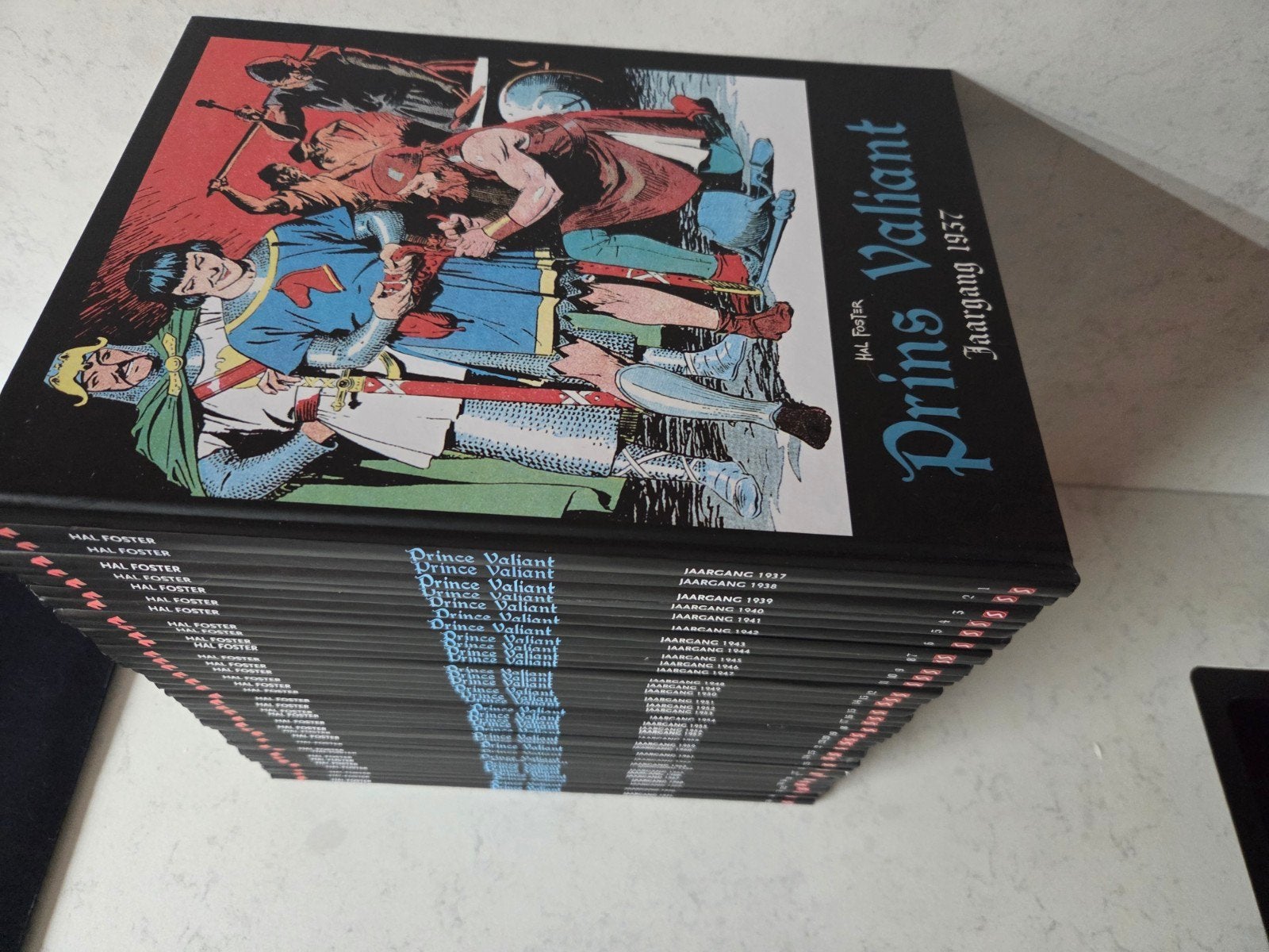 Price Valiant / Prins Vaillant - Hardcover serie 1 tm 35, Complete serie of reeks, Ophalen of Verzenden, Zo goed als nieuw