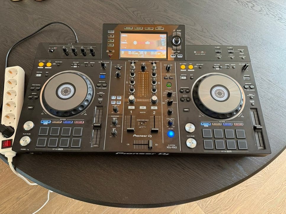 Pioneer XDJ-RX2 Rekordbox DJ Controller in perfect staat, Muziek en Instrumenten, Dj-sets en Draaitafels, Ophalen, Zo goed als nieuw