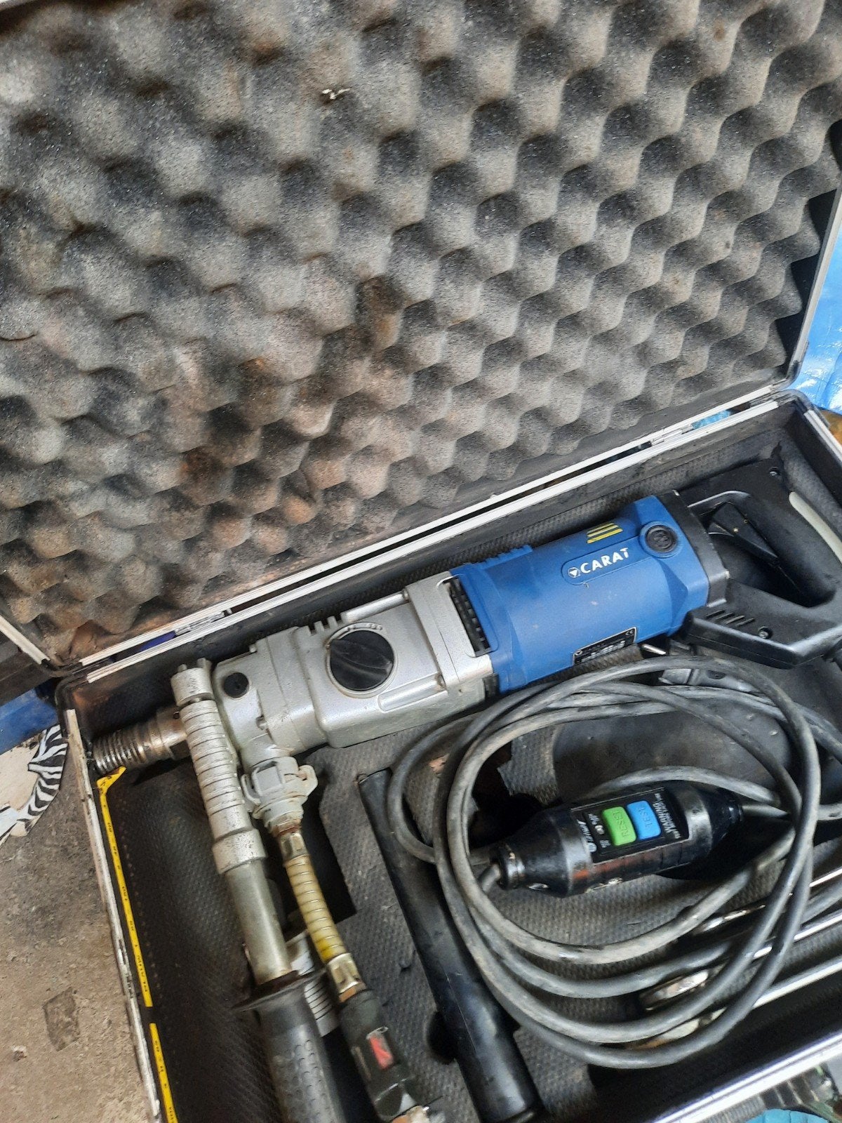 Carat diamantboormachine A-2011, Ophalen, Kolomboormachine