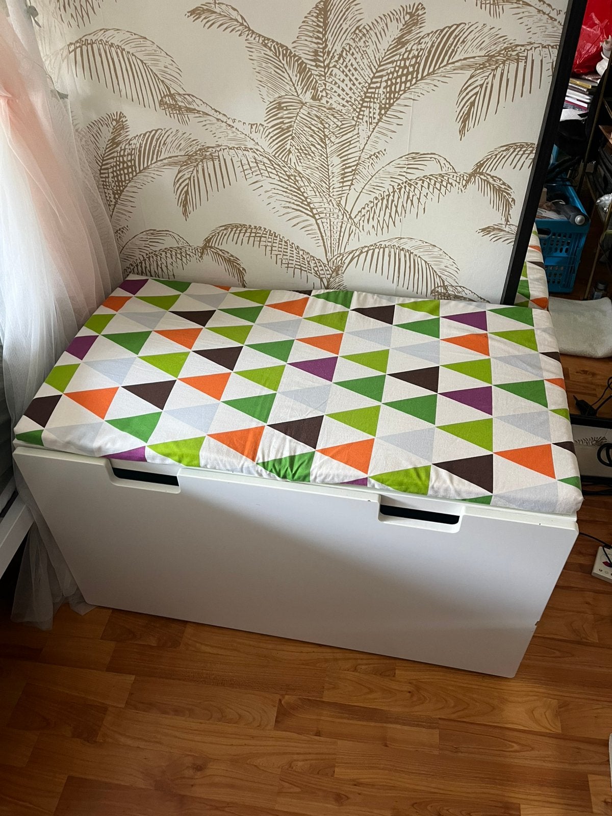 Gratis Opberg bankje / (speelgoed) kist, Ophalen, Zo goed als nieuw, 50 tot 100 cm, Minder dan 50 cm