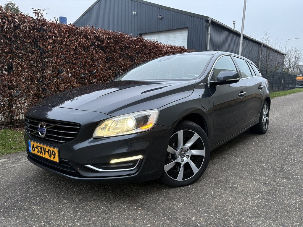 Volvo V60 2.4 D6 AWD Plug-In Hybrid Summum / AUTOMAAT / LEER, Auto's, Volvo, Automaat, 68 pk, Vierwielaandrijving, 50 km