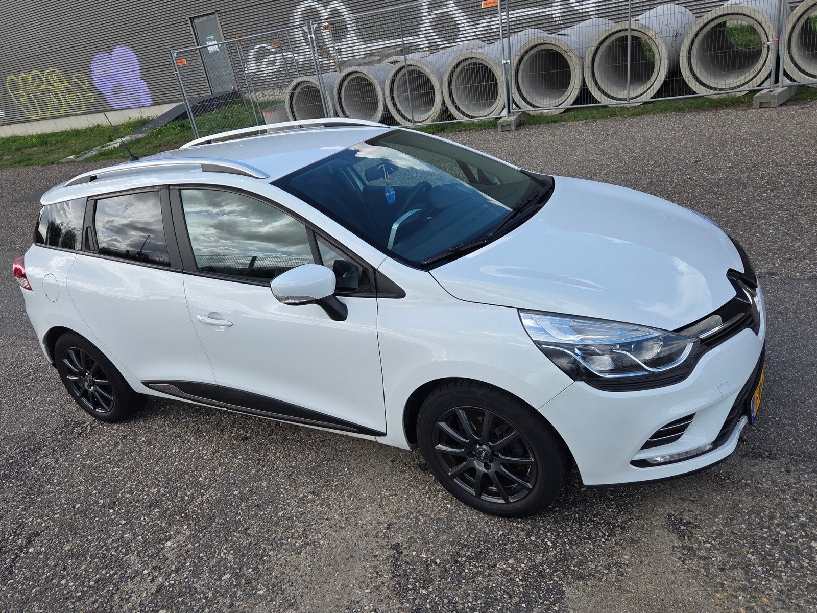 Renault Clio 0.9 TCE Estate / NW Apk / Android Auto, Voorwielaandrijving, 898 cc, 1063 kg, Zwart