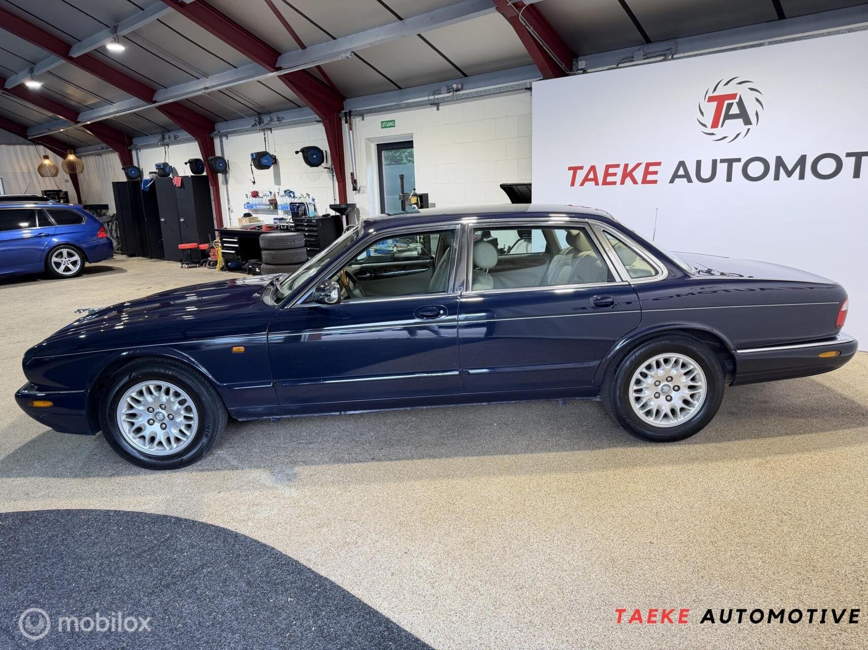 Jaguar XJ 3.2 V8 Executive Automaat/Clima/Cruise/Nap/Apk, foto 2