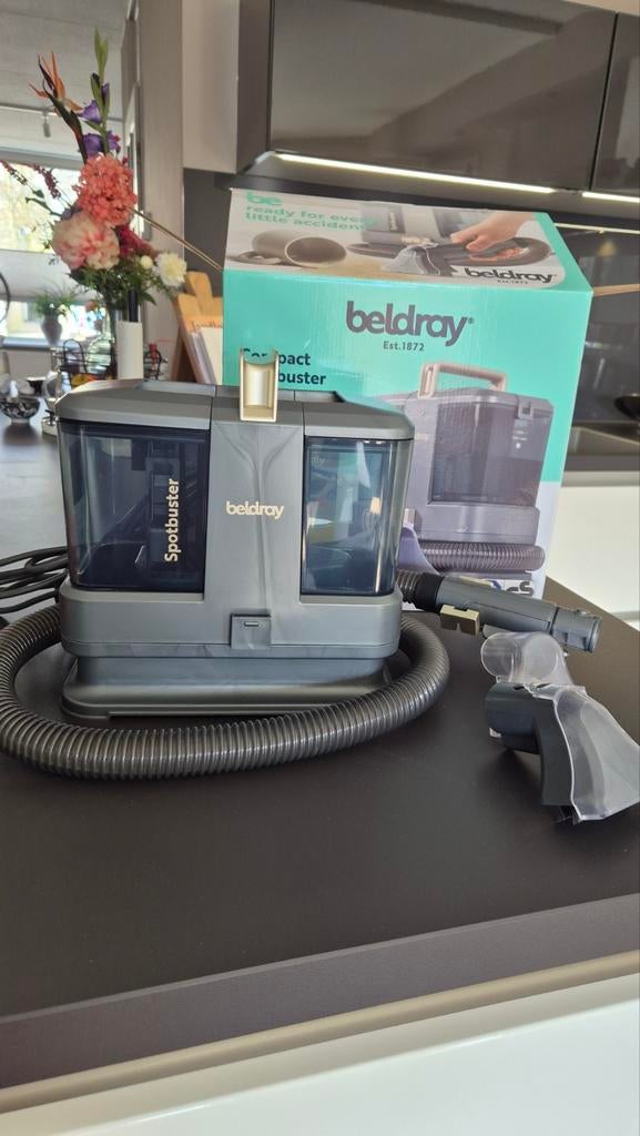 Beldray Compact Spotbuster tapijt- en bekledingreiniger, Doe-het-zelf en Verbouw, Reinigingsmachines, Zo goed als nieuw, Waterstofzuiger