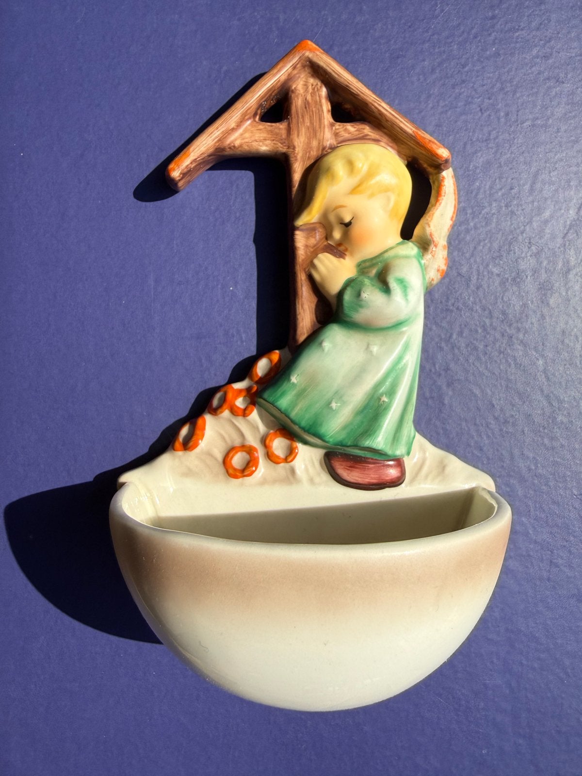 Goebel wijwaterbakje met biddend engeltje, Ophalen of Verzenden