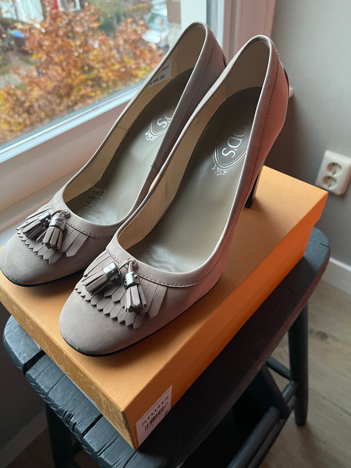 Tod's Klassieke Pumps - Poederroze met Zwarte Hak - Maat 39,, Ophalen of Verzenden, Zo goed als nieuw, Roze, Pumps