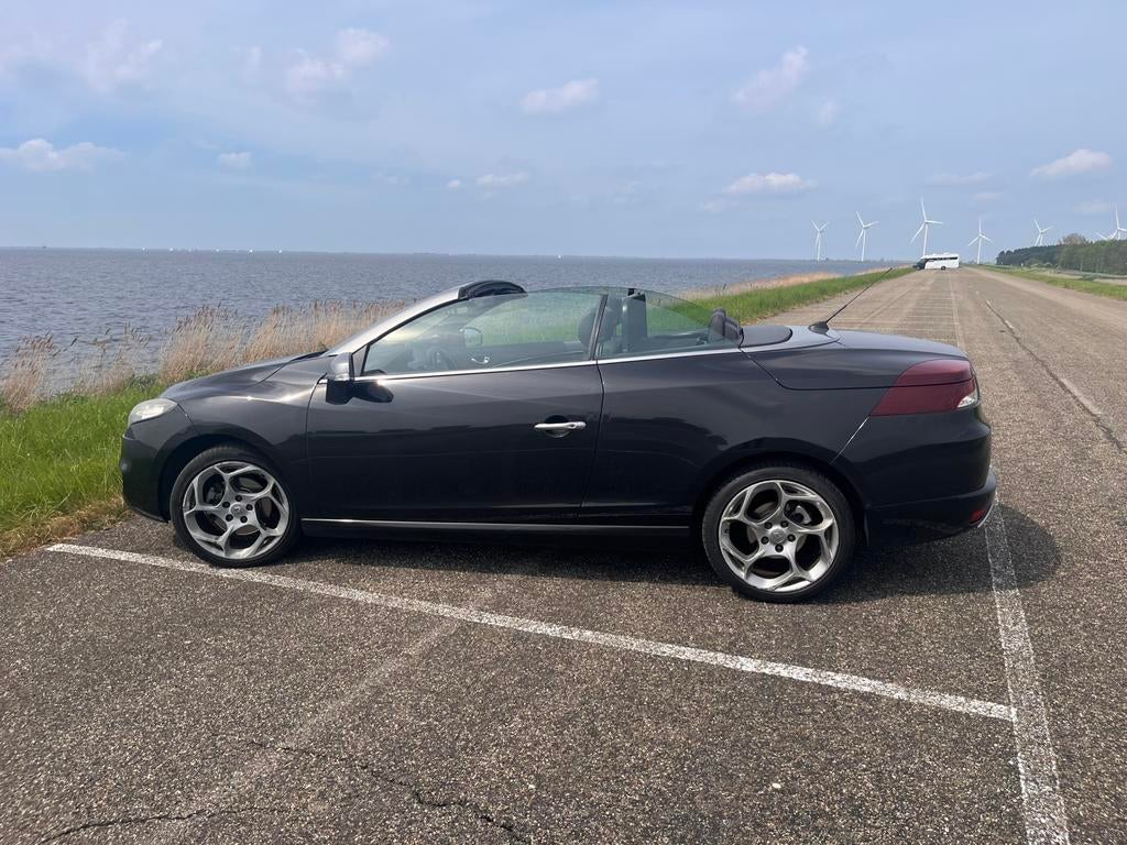 Renault Mégane CC GT Sport 210PK | Gechiptuned APK Zeldzaam, Voorwielaandrijving, 4 cilinders, Cabriolet, 4 stoelen