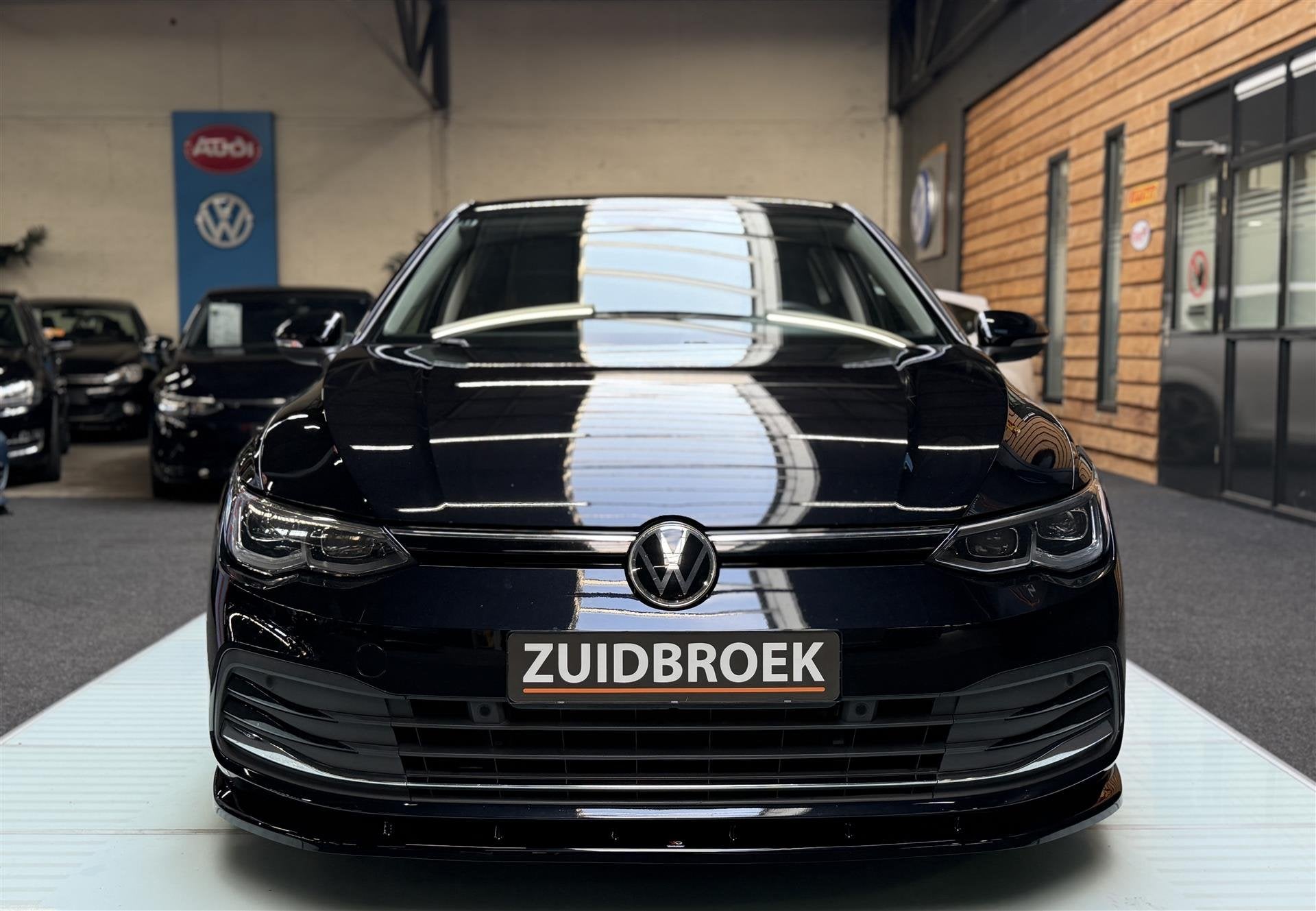 Volkswagen Golf 1.5 TSI Style | Memory | IQ Light | 5-Drs, 4 cilinders, 1290 kg, Origineel Nederlands, Bedrijf